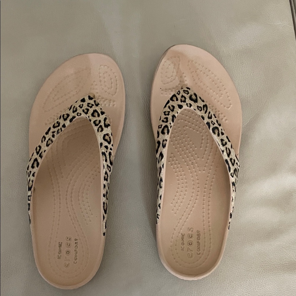 Crocs Leopard Print flip flops